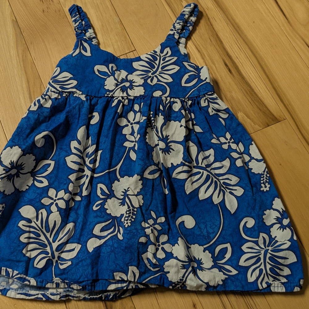 Banana Republic Vibrant Blue and White Patterned Top